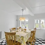 2 Bedroom Beautiful In Ærøskøbing