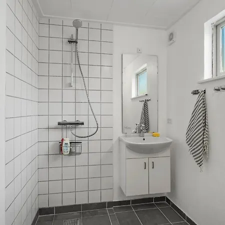 2 Bedroom Beautiful In *