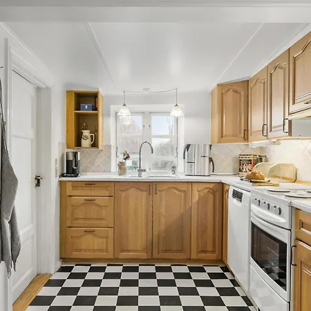 2 Bedroom Beautiful In