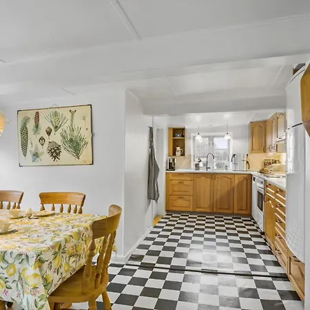 Holiday home 2 Bedroom Beautiful In Aeroskobing